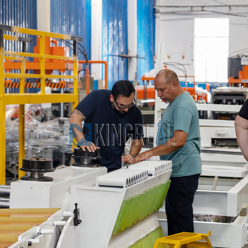 metal slitting machine 